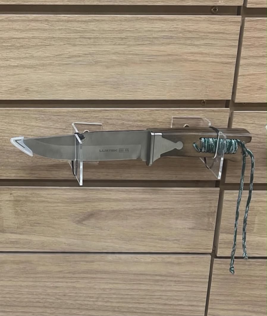 Faca Luatek com Lâmina Acetinada, Cabo Amadeirado e Cordão Paracord